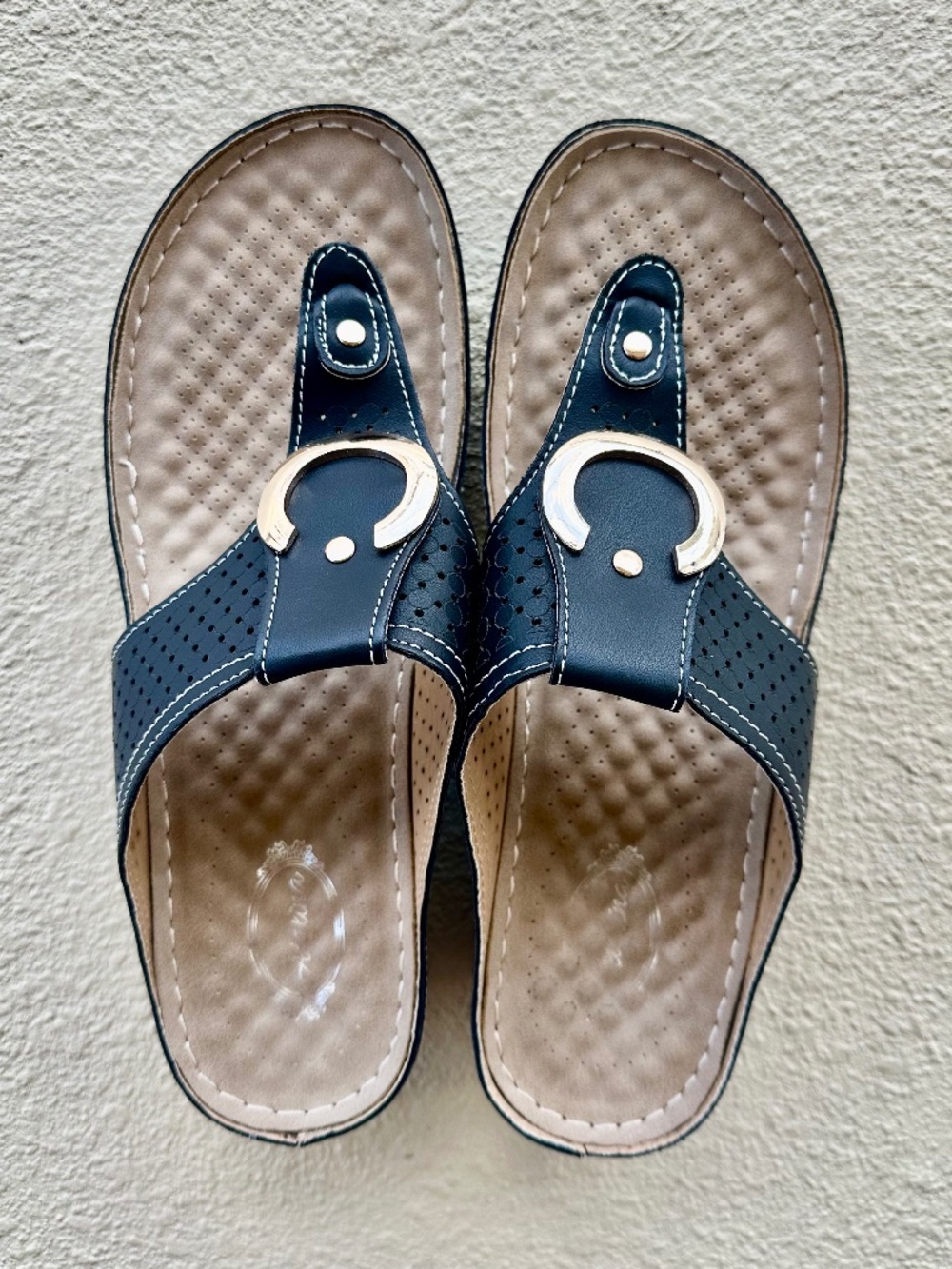 NEW Atalina/ Italina Black Comfortable Sandals, Size 9